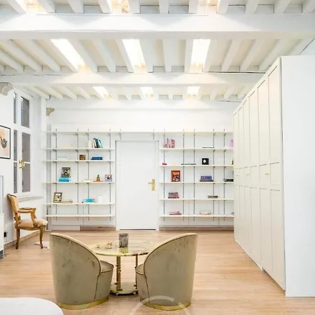 1597 Medieval Modern House * خنت