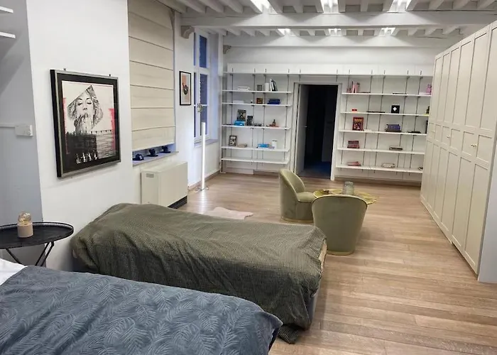 別荘 1597 Medieval Modern House