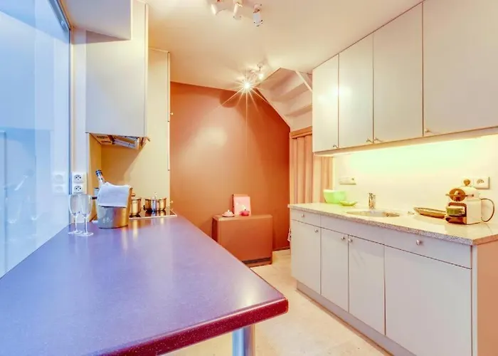 1597 Medieval Modern House 別荘 ヘント