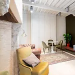 1597 Medieval Modern House