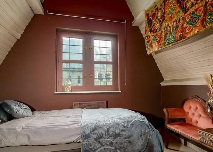 Holiday home 1597 Medieval Modern House